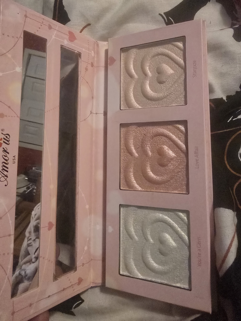 Shimmer Highlighter Palette — Pink/Champagne/Gold Glow